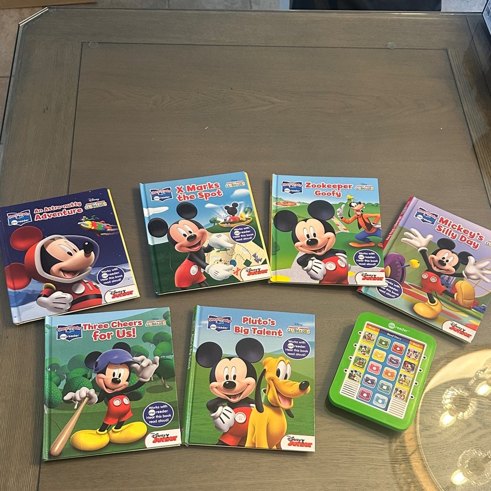 Disney Mickey Mouse Adventure Storybook Set with Electronic Reader